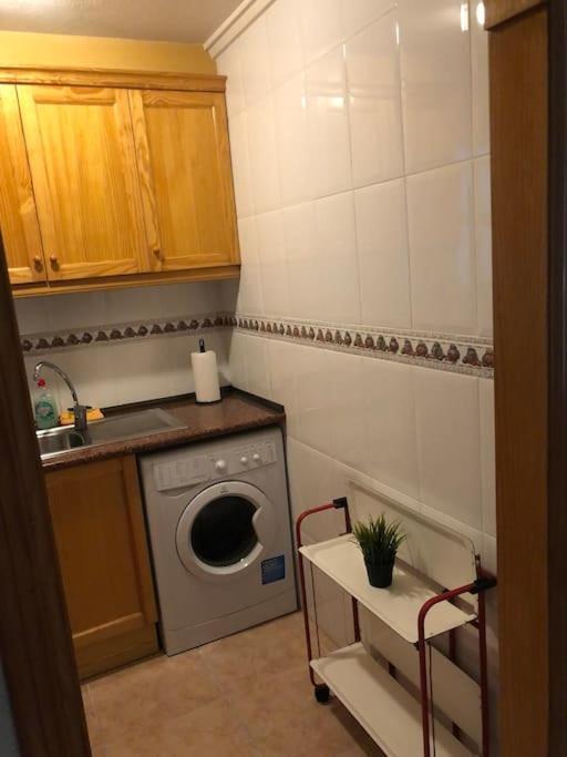 Nice Apartment Near The Park Torrevieja Exteriör bild